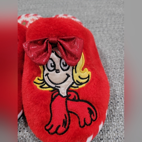 Kids grinch slippers size13/1 - Picture 8 of 8